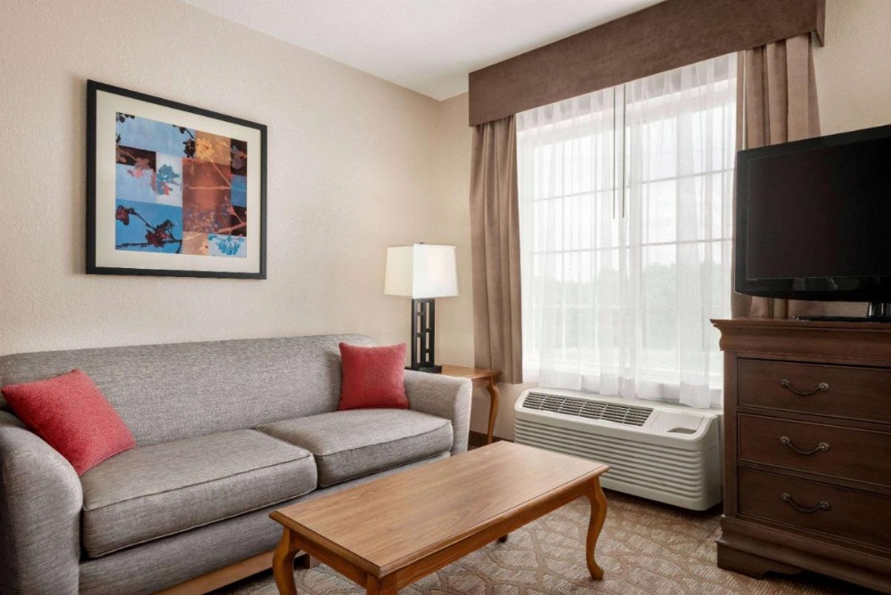 Room image 3